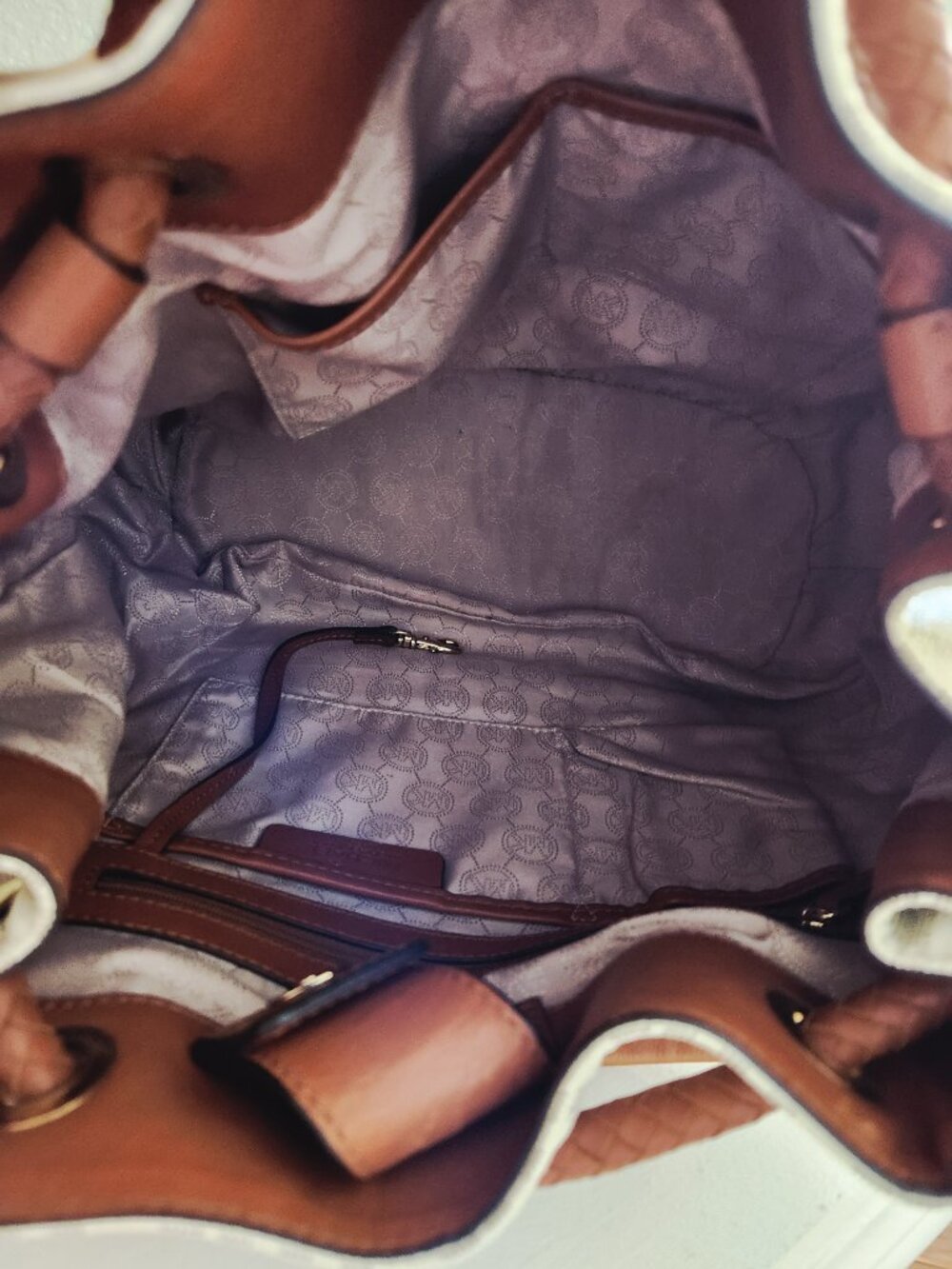 Euc Michael Kors Monogramed Shoulder Bag Purse Tote - Picture 12 of 13